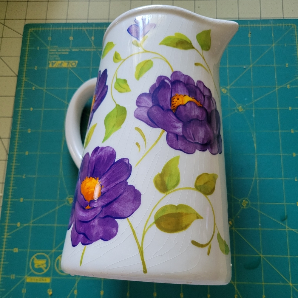 Teleflora pitcher